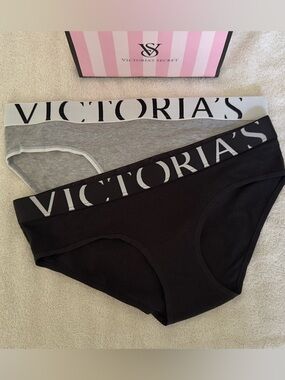 NWT Victoria’s Secret Exploded Logo Cotton Hiphugger Panty Size S